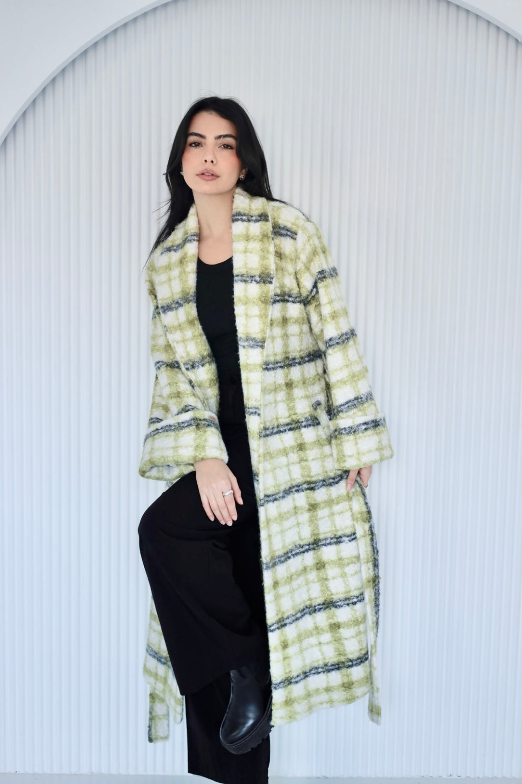 Cozy long coat in kiwi