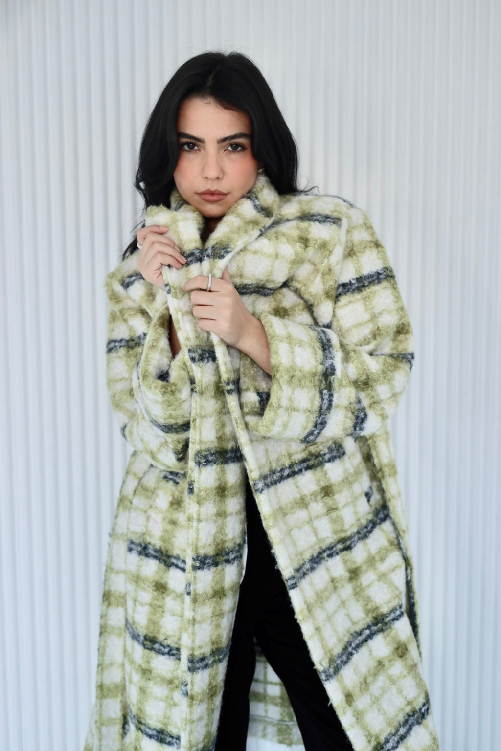 Cozy long coat in kiwi