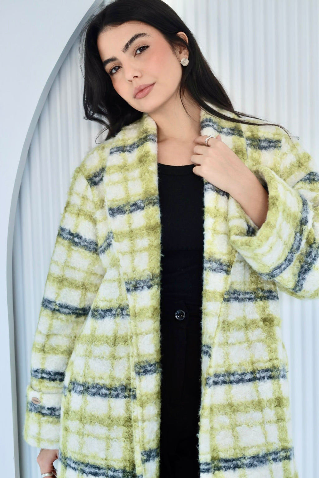 Cozy long coat in kiwi