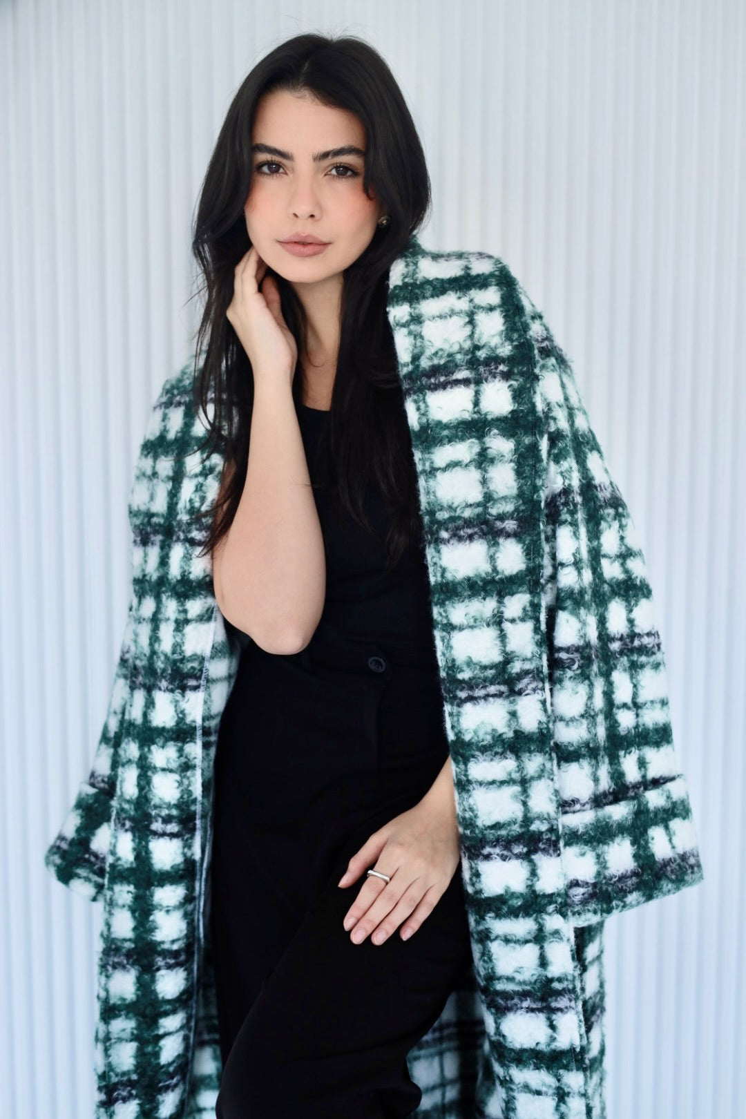 Cozy long coat in green