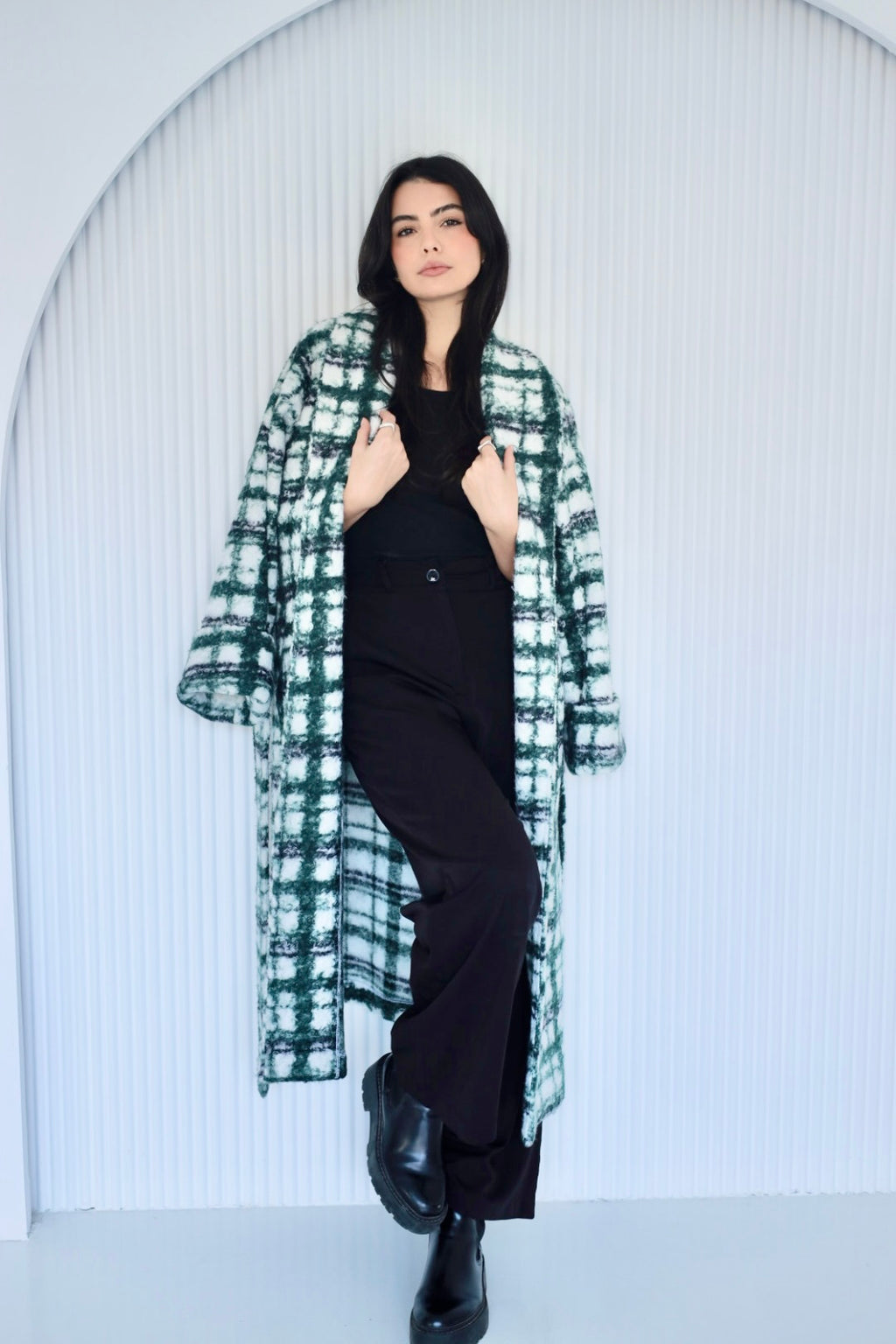 Cozy long coat in green