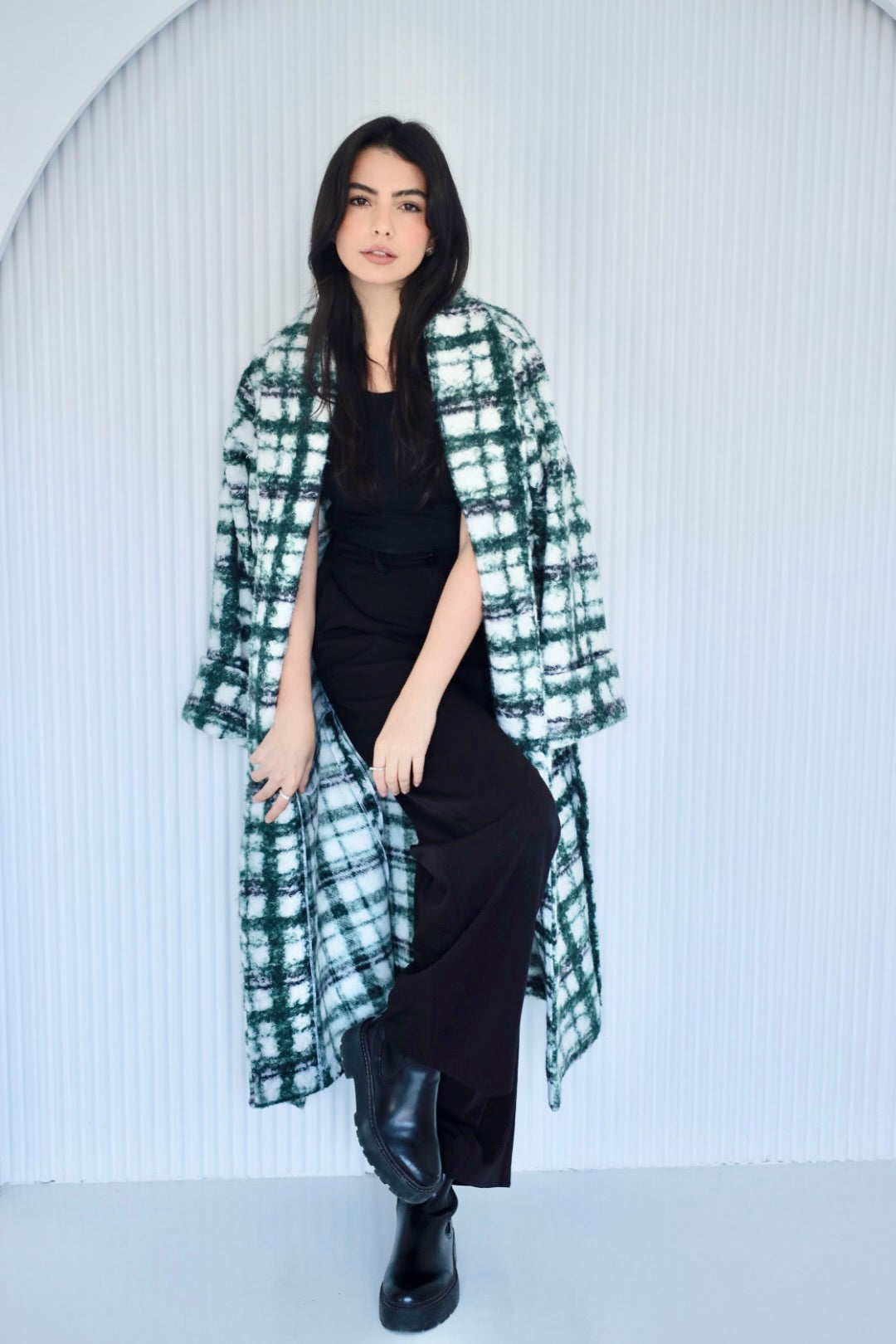 Cozy long coat in green