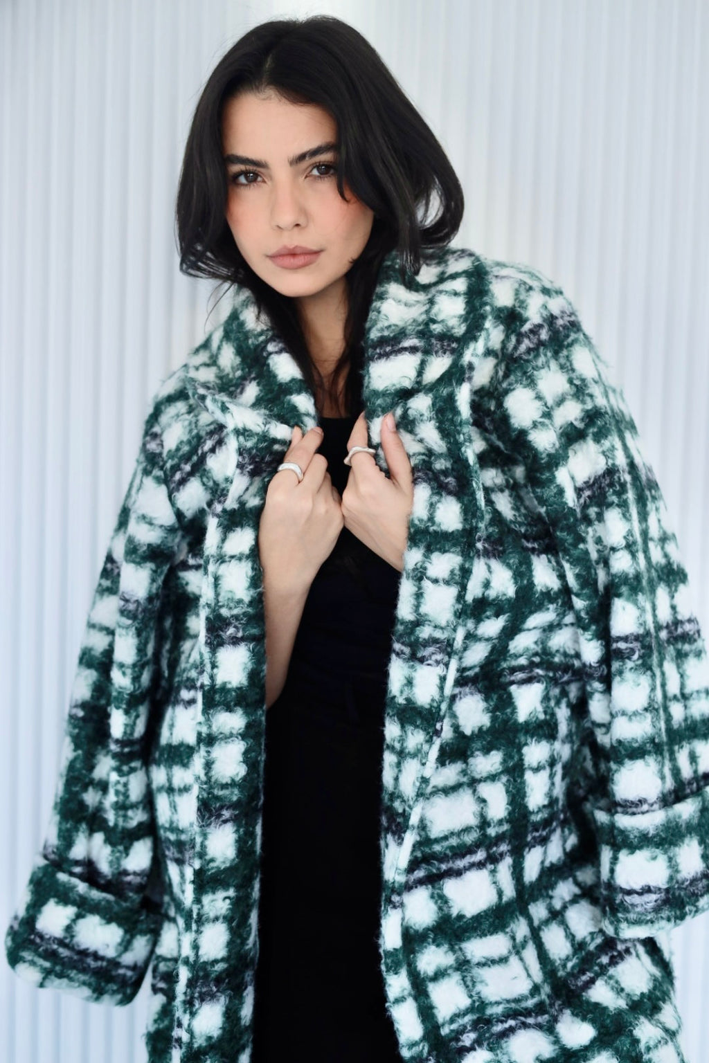 Cozy long coat in green