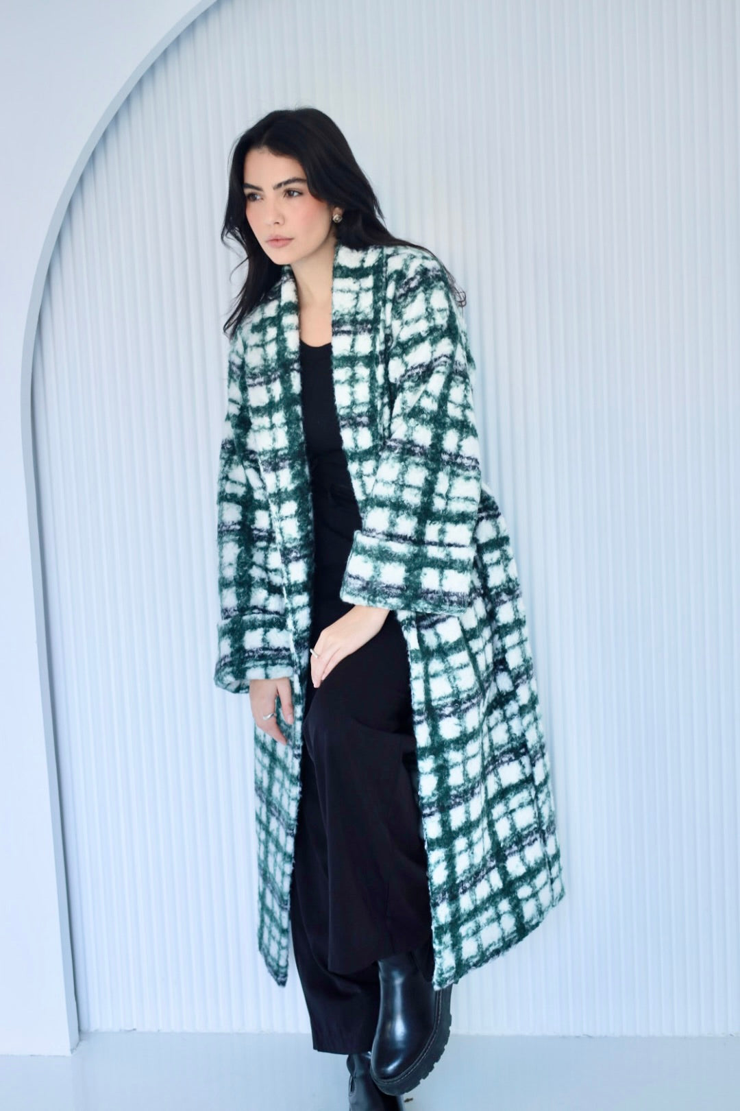 Cozy long coat in green