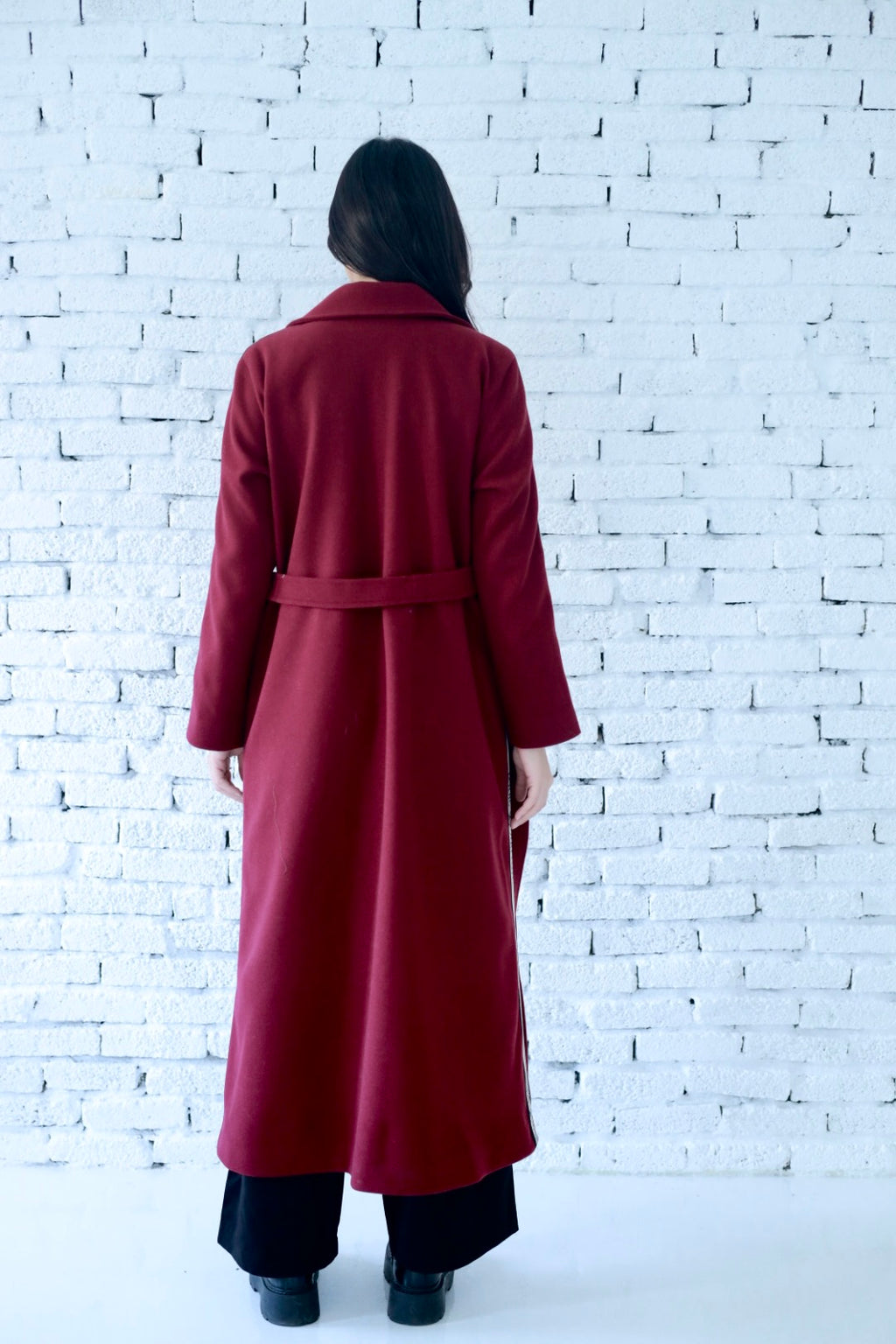 Elysian coat in burgundy