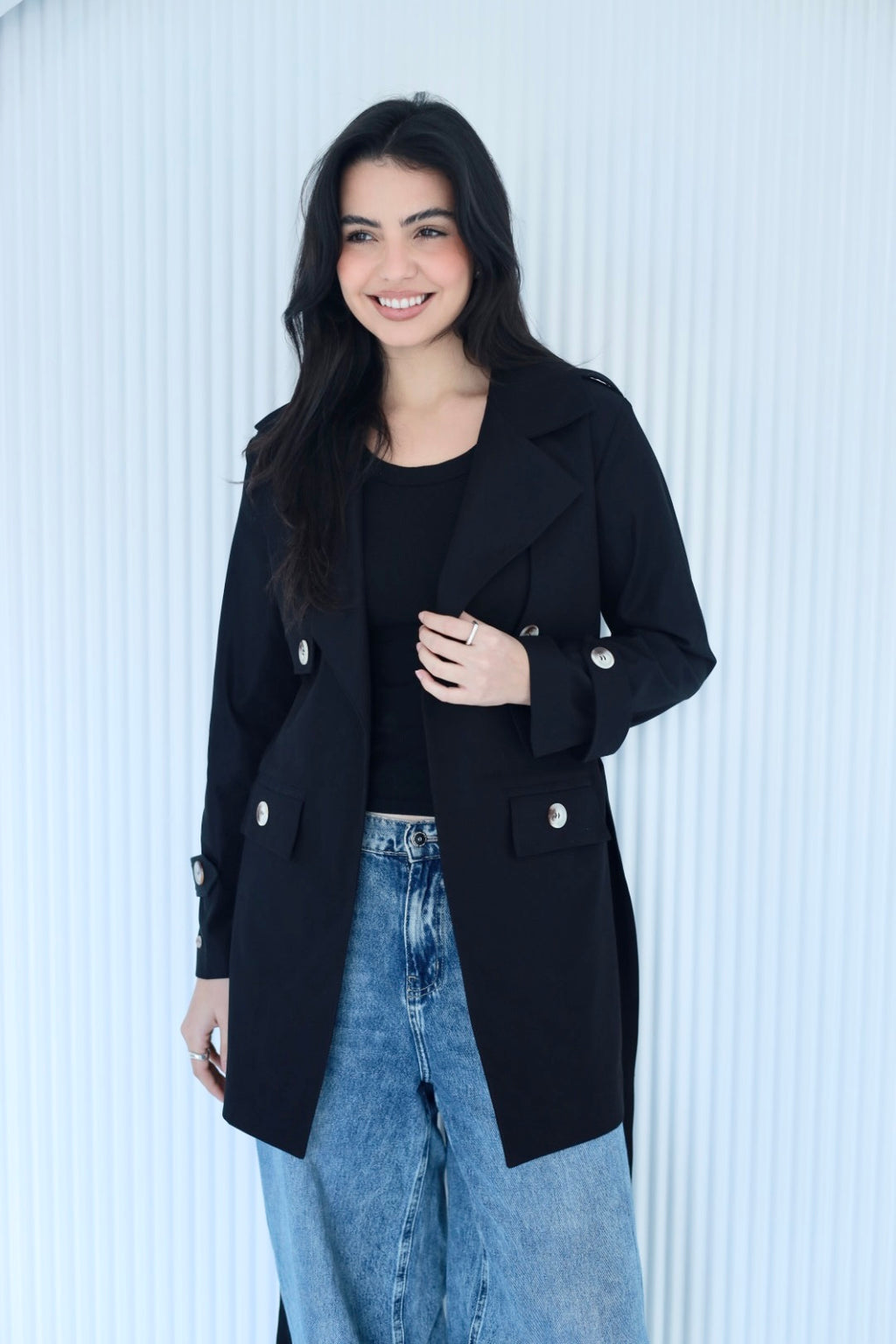 Trench coat in black