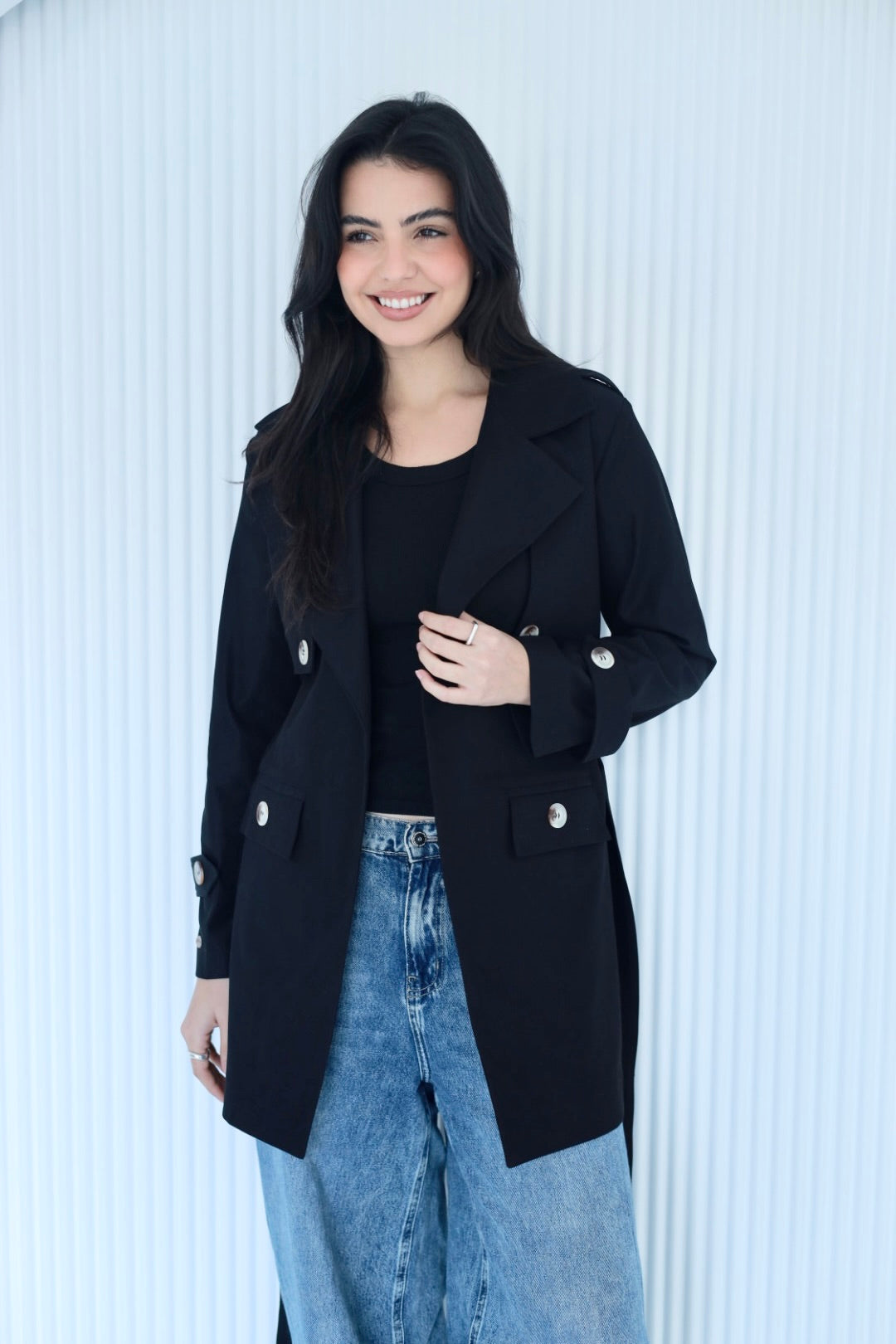Trench coat in black