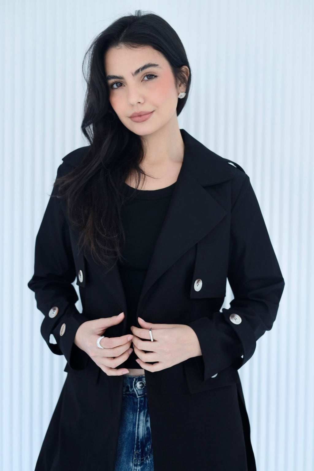 Trench coat in black