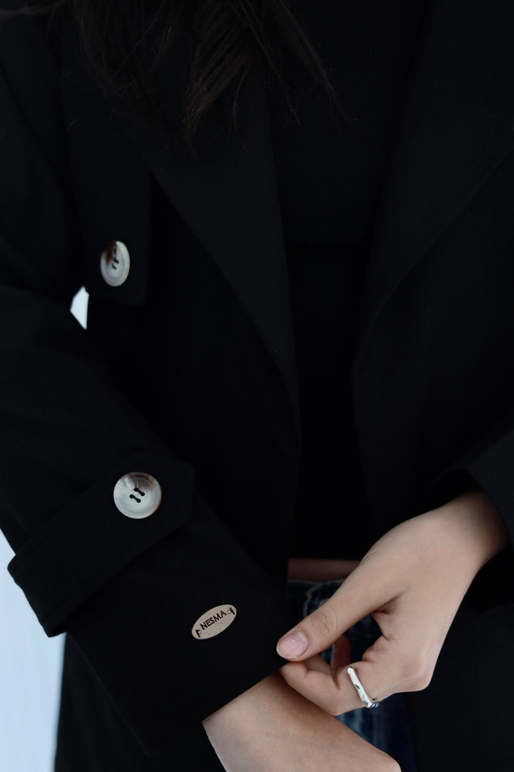 Trench coat in black