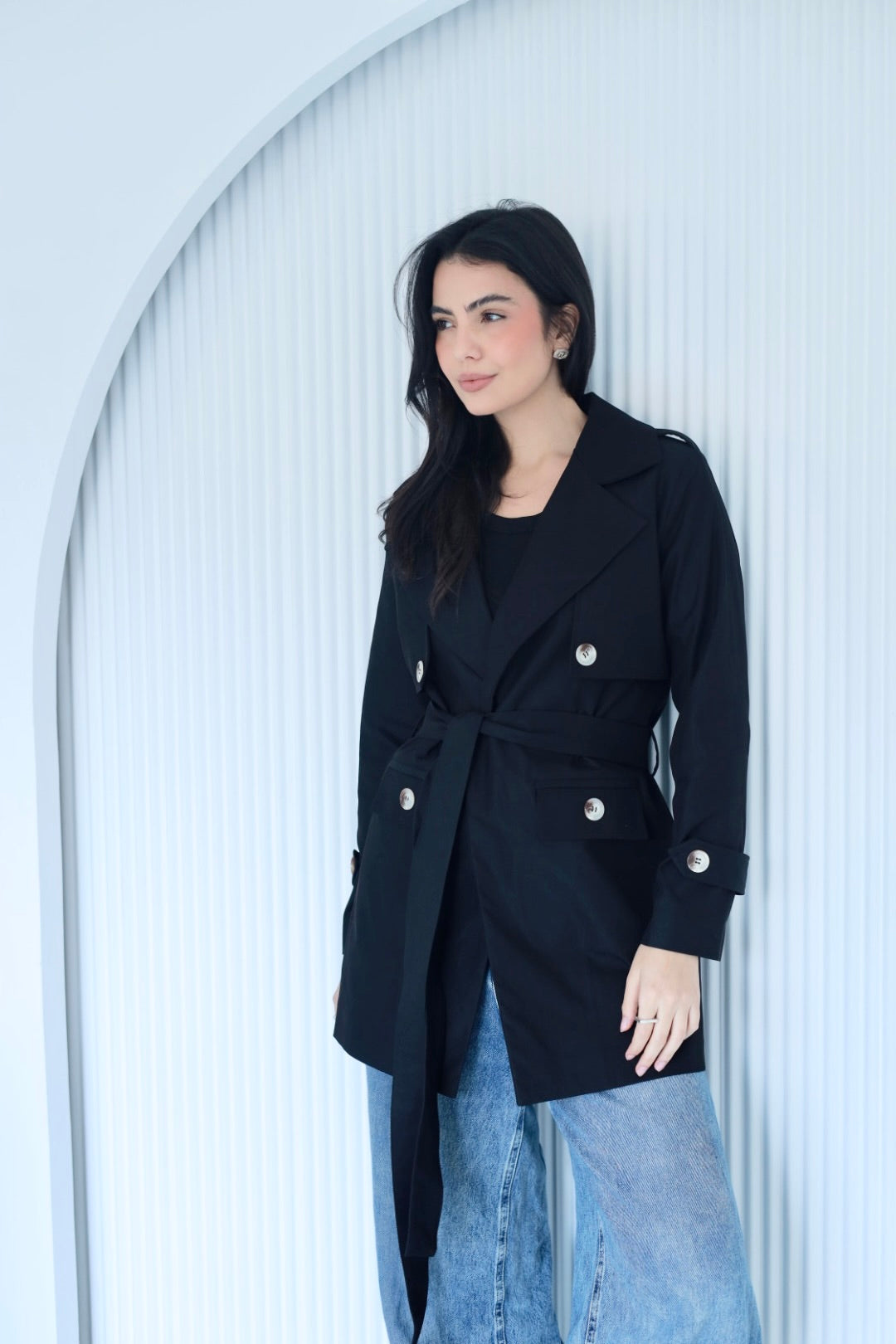 Trench coat in black