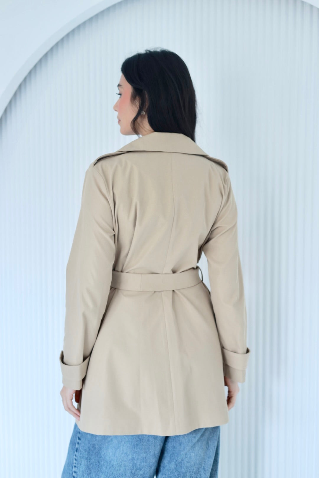 Trench coat in beige