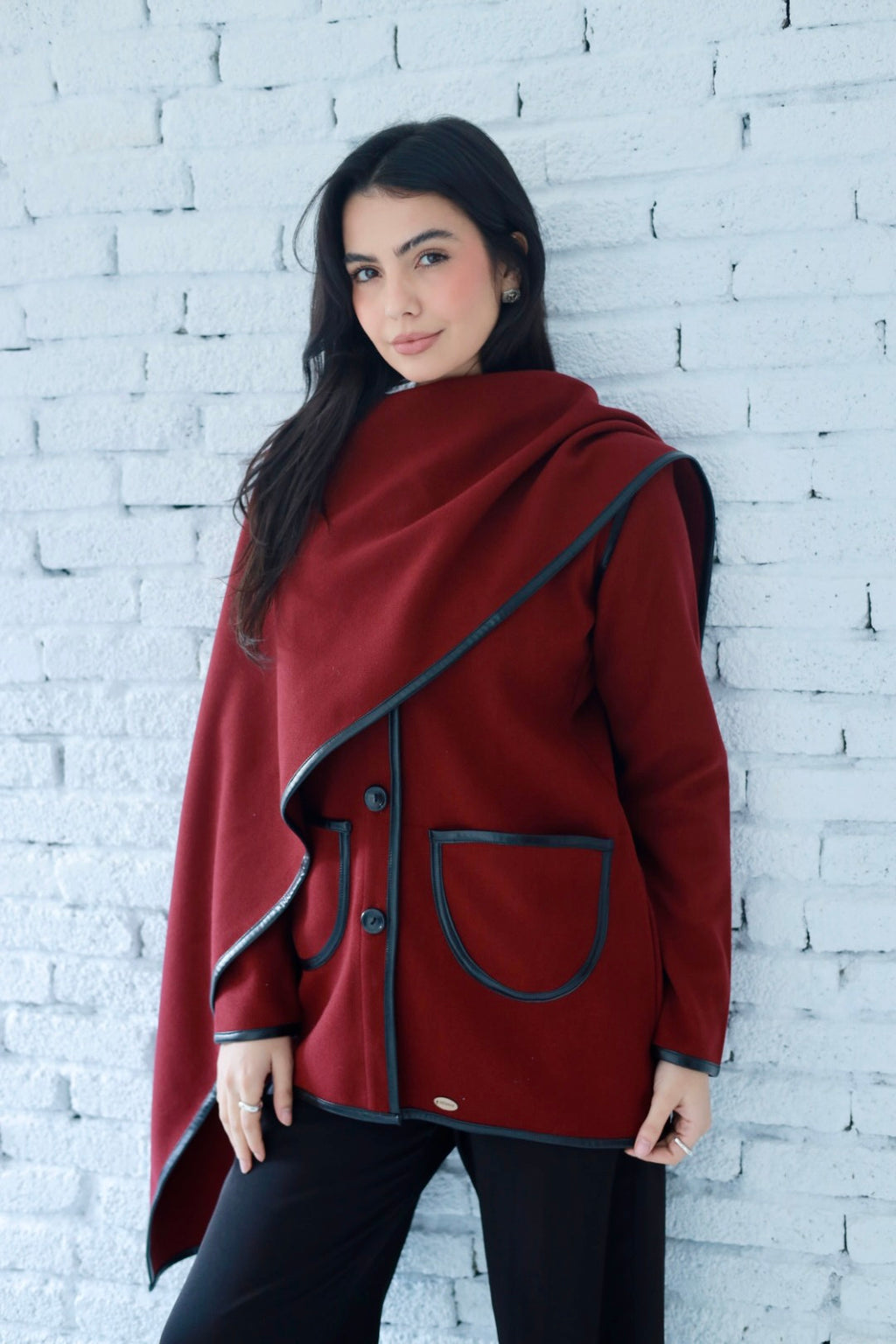 Minimal wool jacket in burgundy