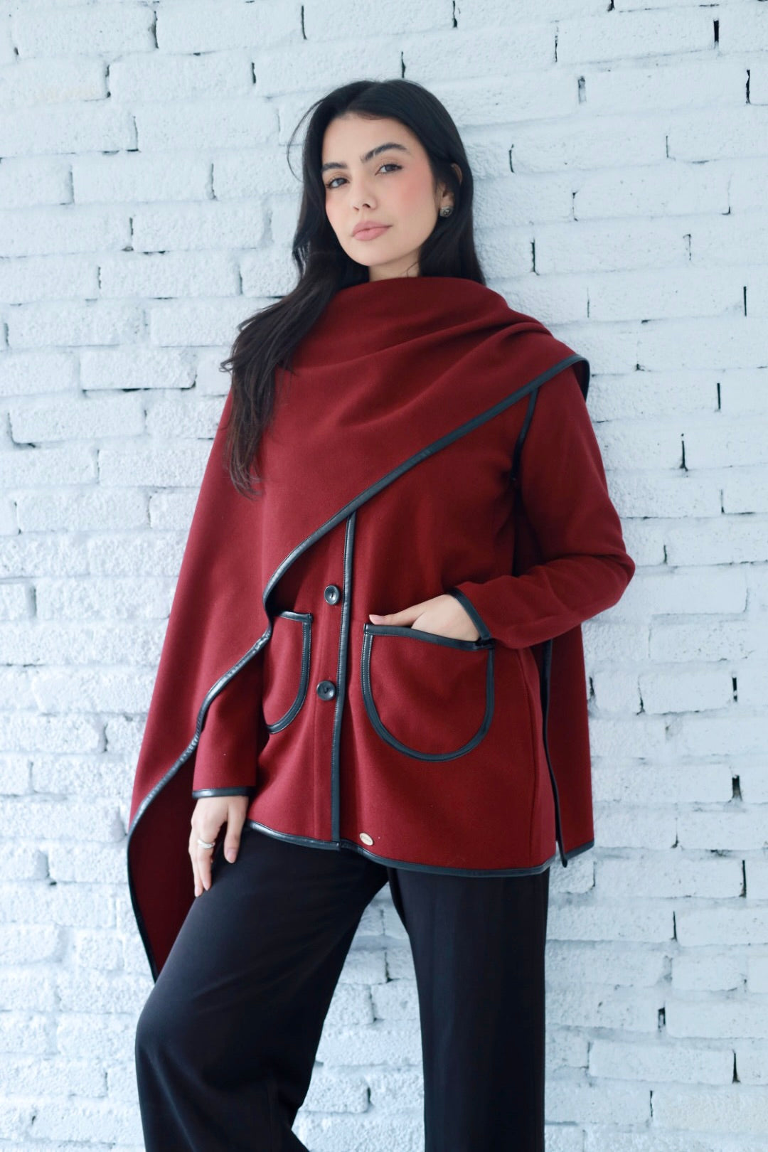 Minimal wool jacket in burgundy