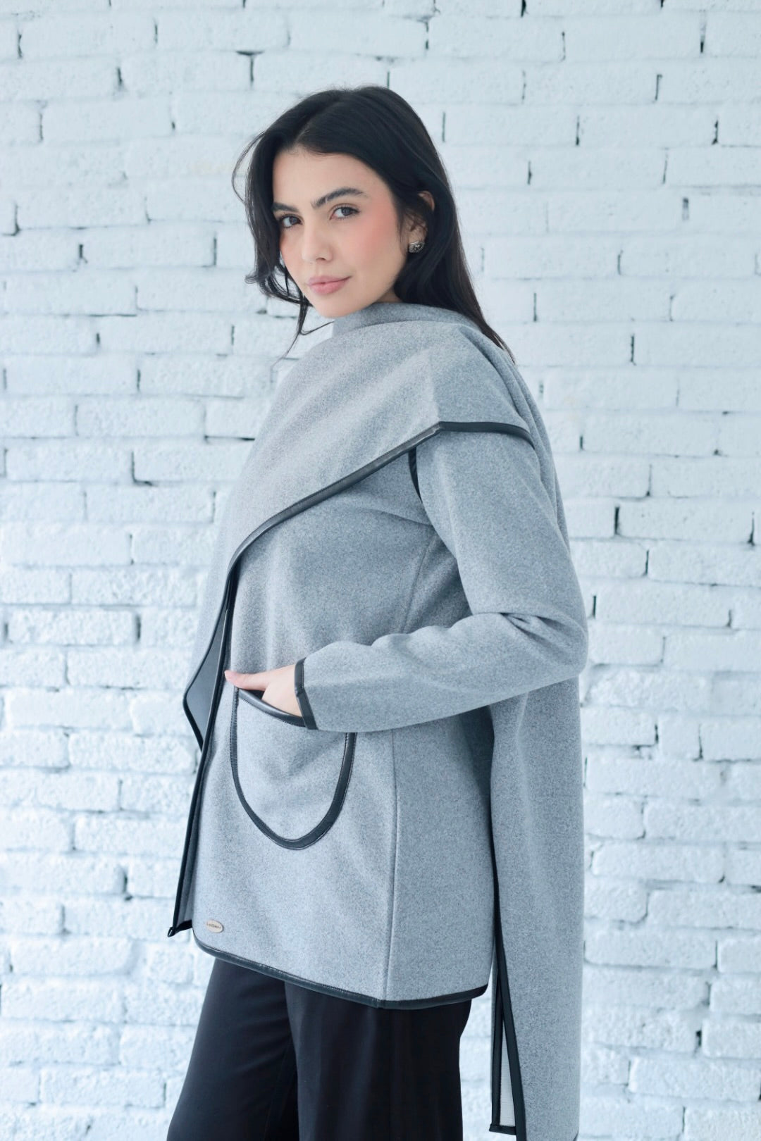 Minimal wool jacket in grey