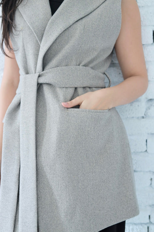 Cut wool jacket