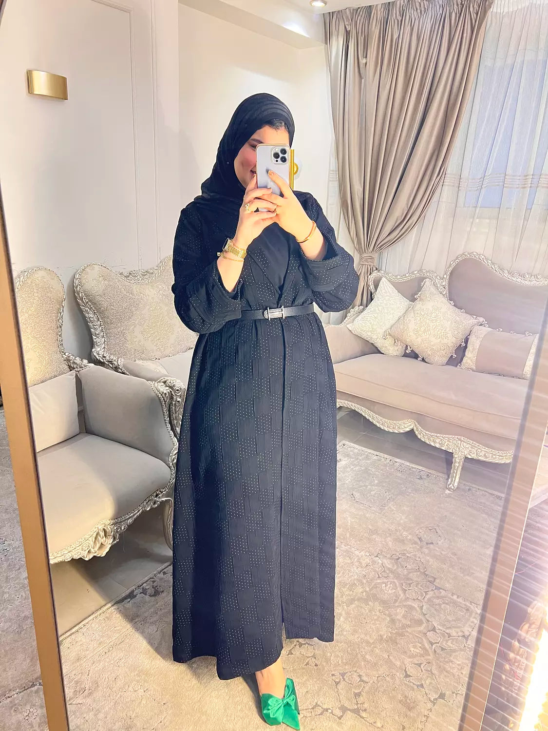 Classic abaya