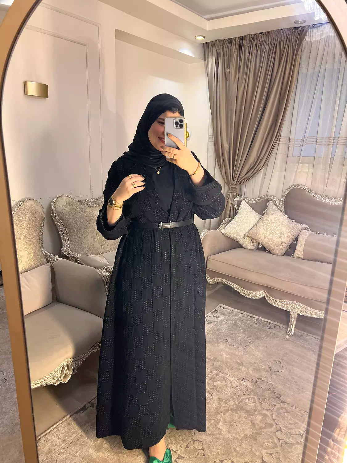 Classic abaya