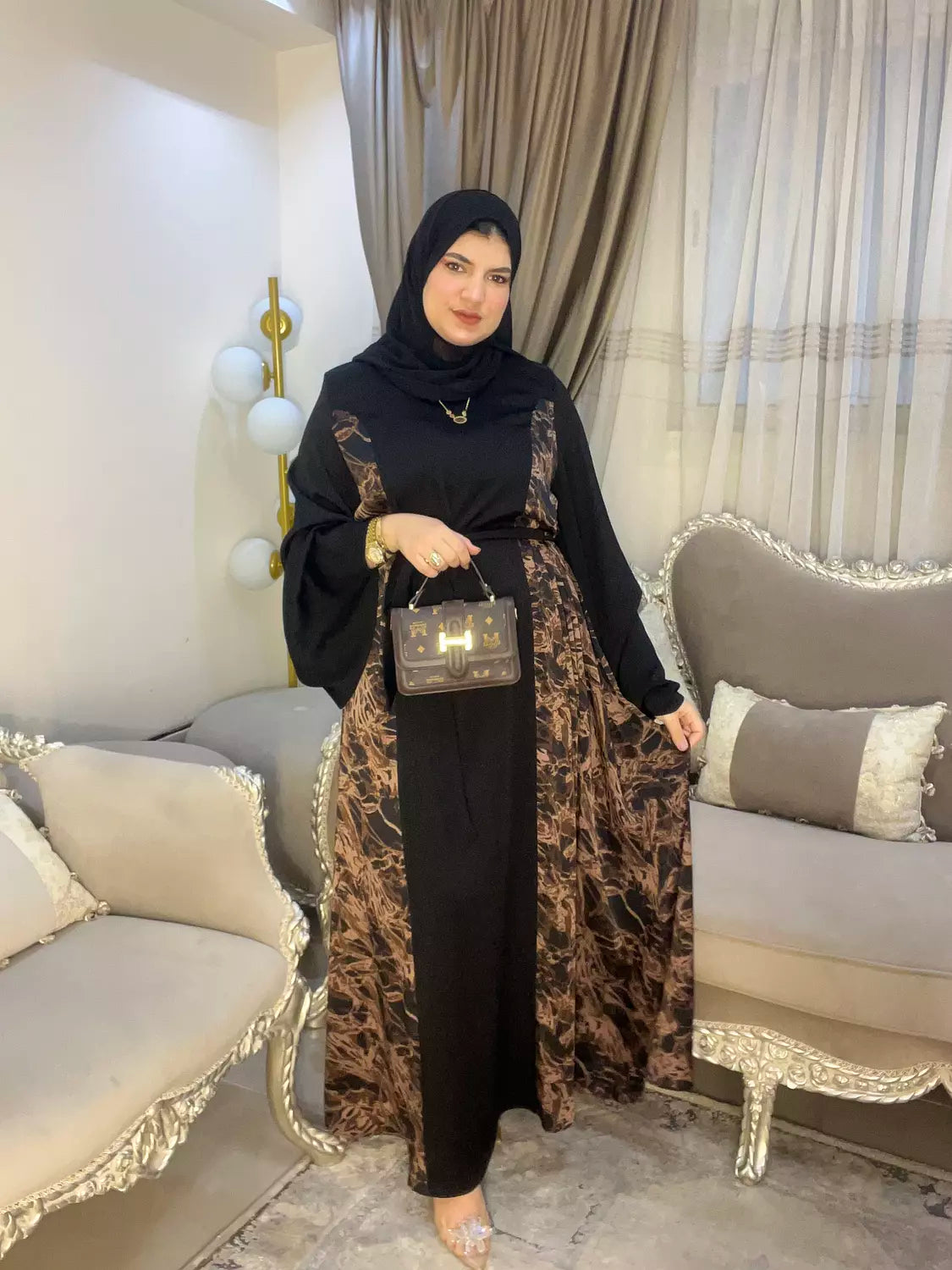 Aisha abaya Brown x black