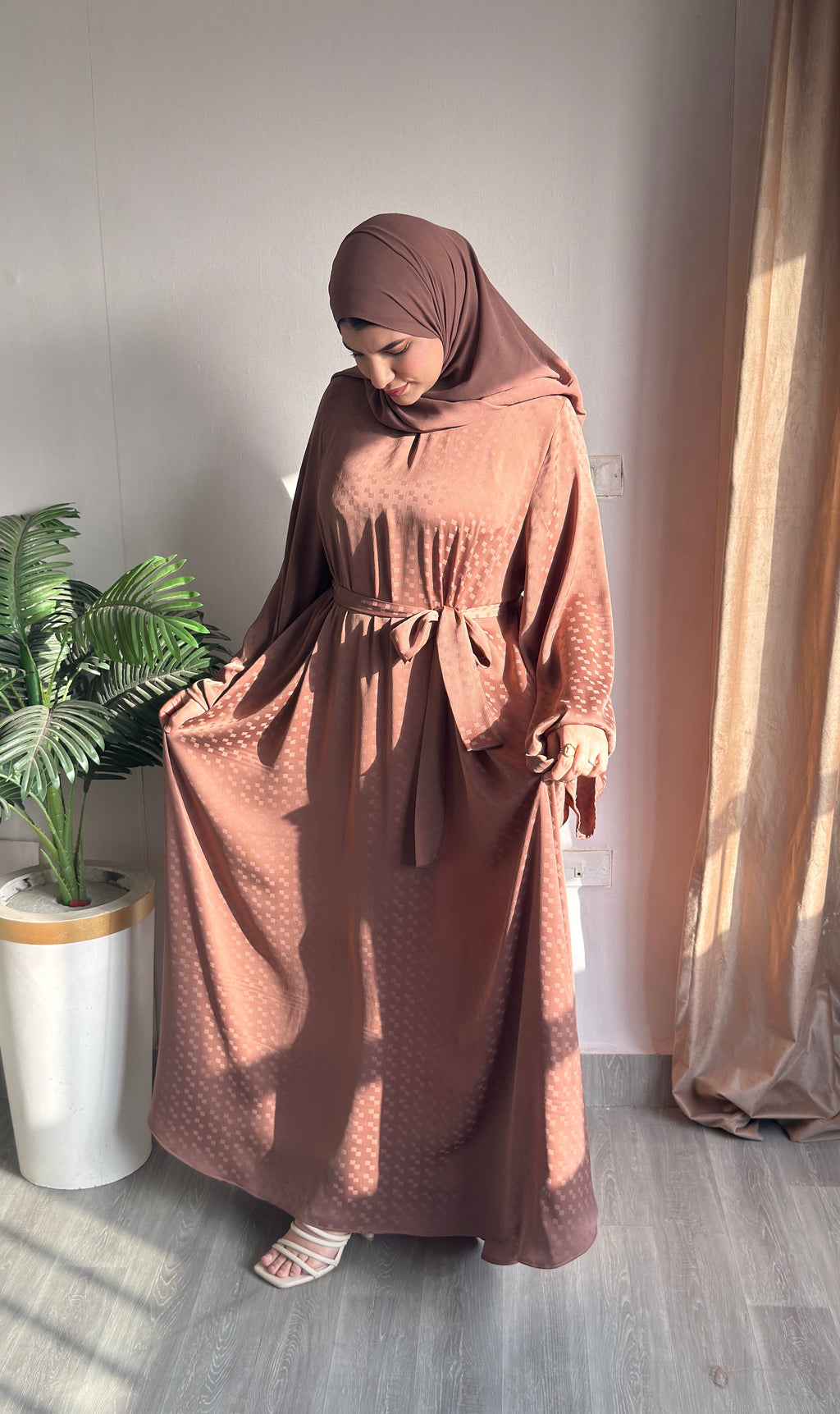 Linda abaya