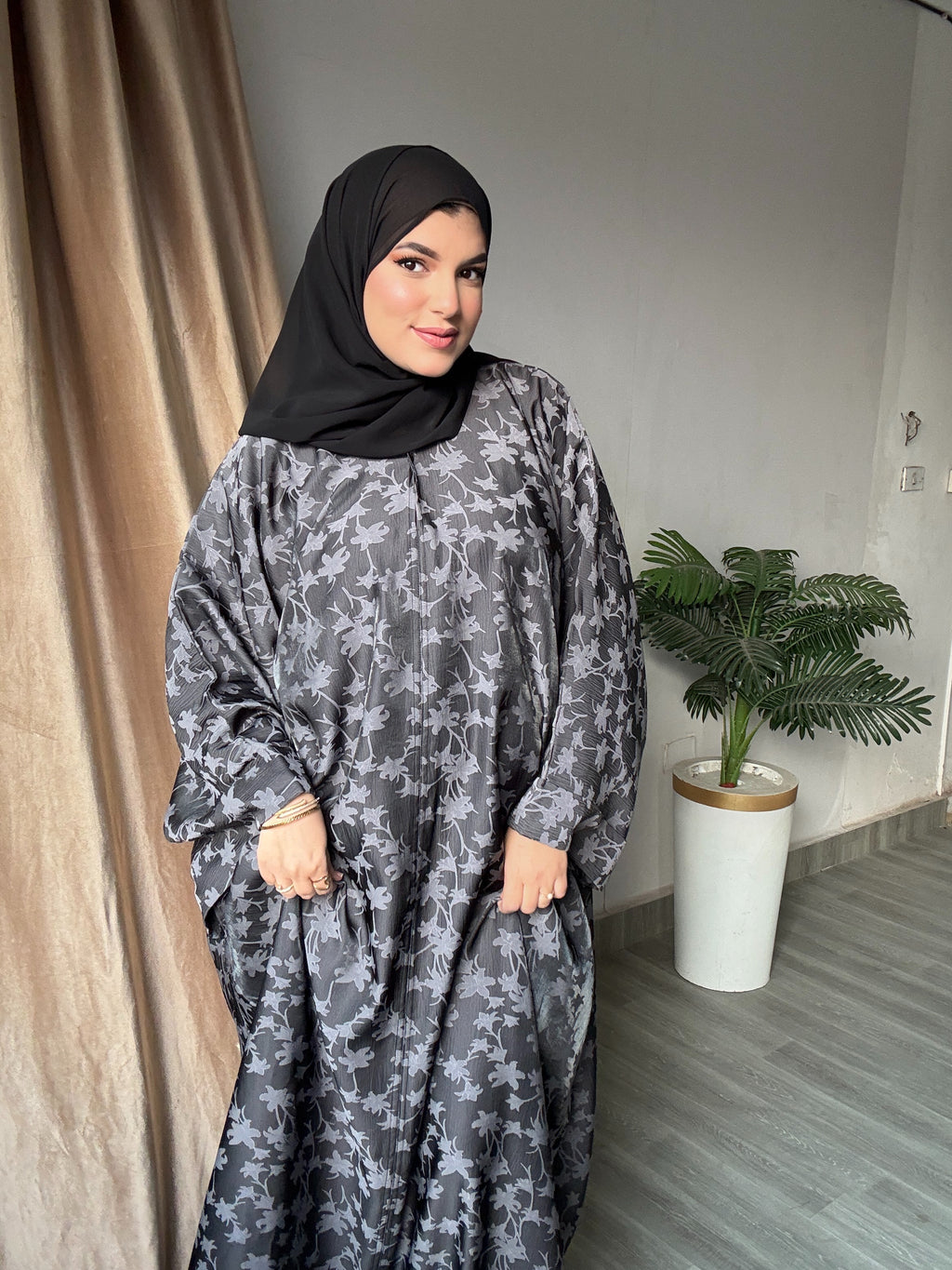 Tulip abaya