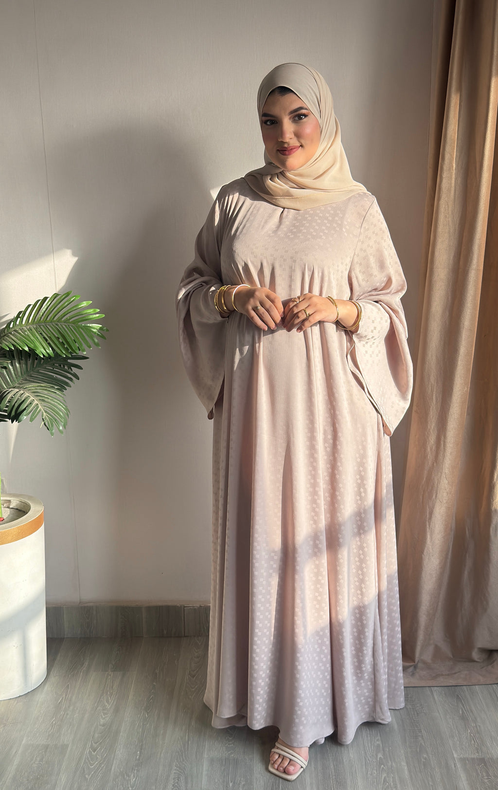 Linda abaya