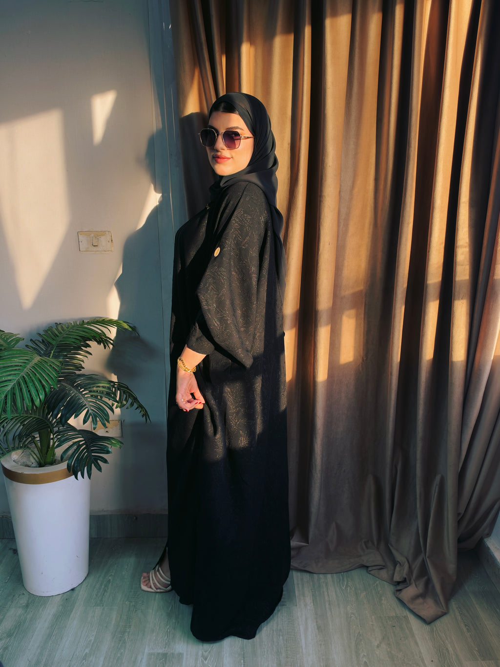 Black Majesty Abaya