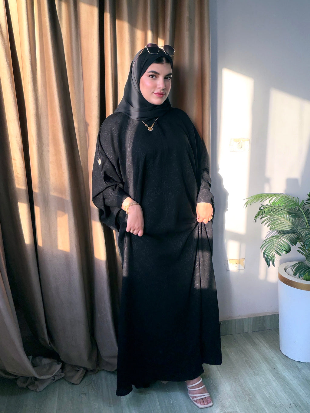 Black Majesty Abaya