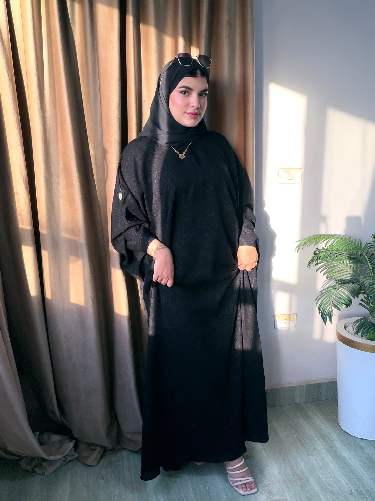 Black Majesty Abaya