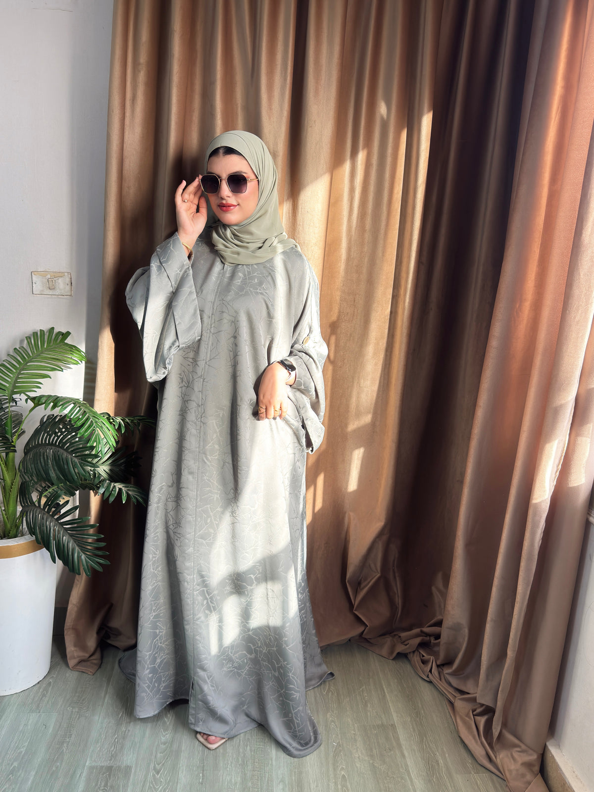 JAWAHER Abaya